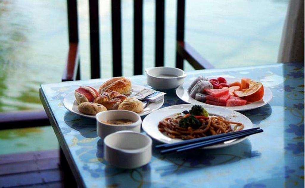 Marina Spa Hotel Sanya Exteriör bild
